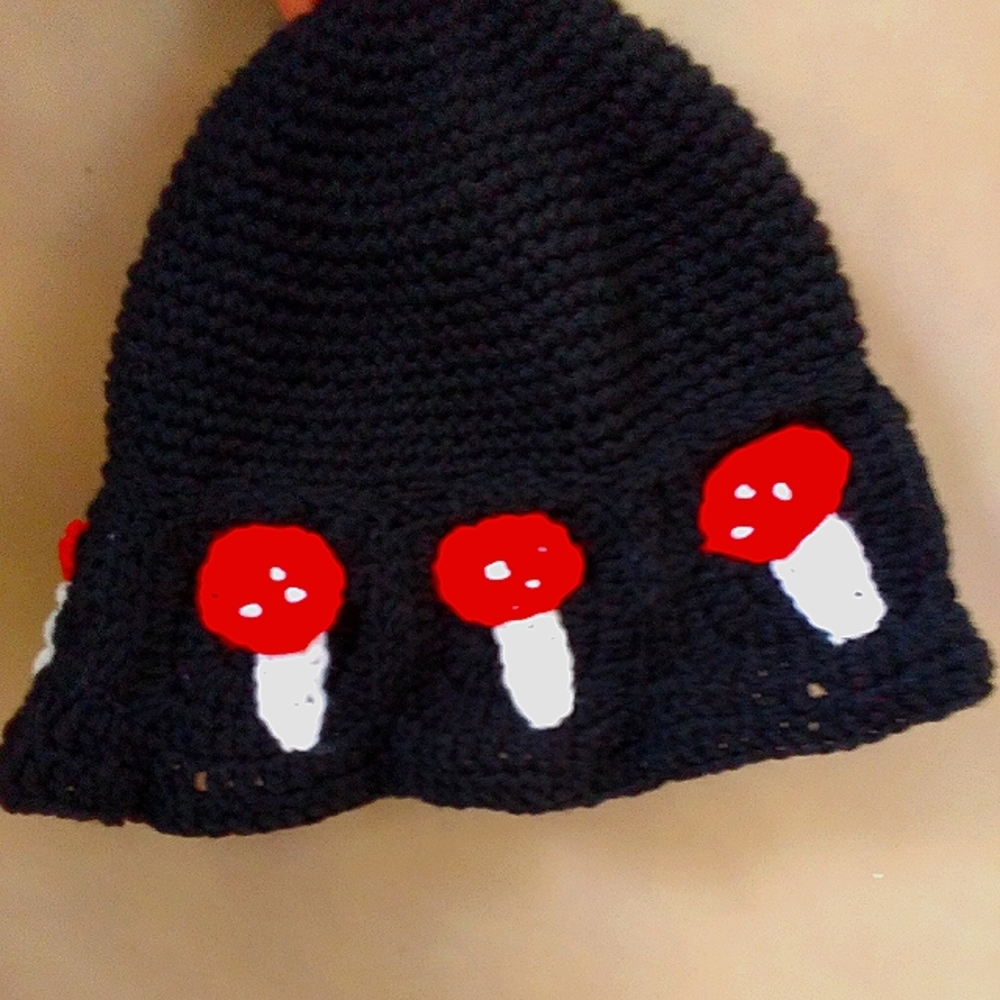 Mushroom bucket hat